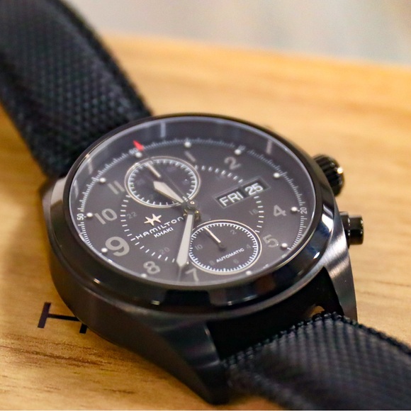 Hamilton H71626735
Field Auto Chronograph - Jack Ryan - Picture 2 of 4